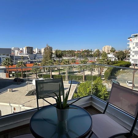 Le Voyageur Apartment Larnaca Exterior photo